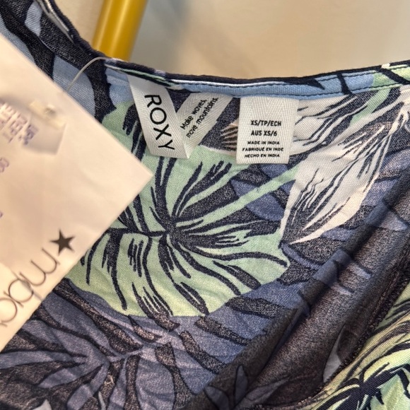 Roxy Floral Blue Dress NWT XS - Picture 4 of 11